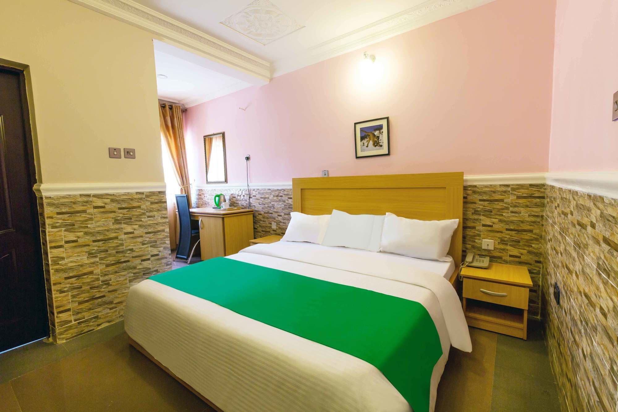 Berbera Palace Royale Hotel Abuja Kültér fotó