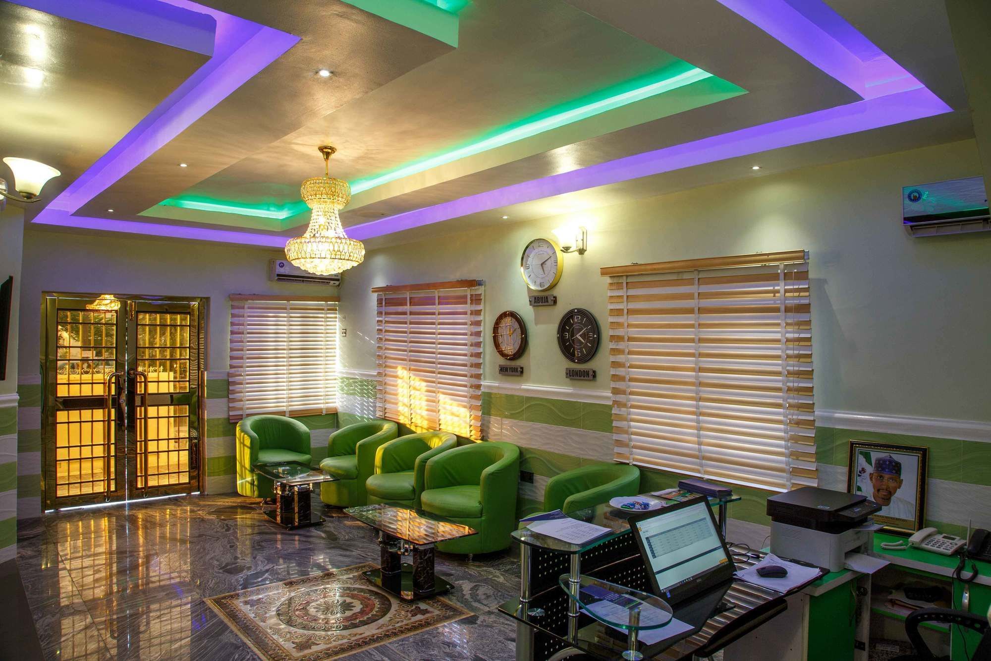 Berbera Palace Royale Hotel Abuja Kültér fotó